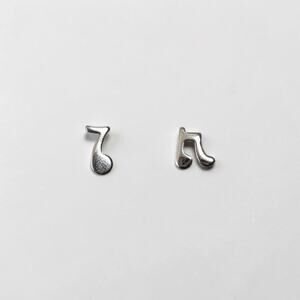 925 Sterling Silver Music Note Stud Earrings